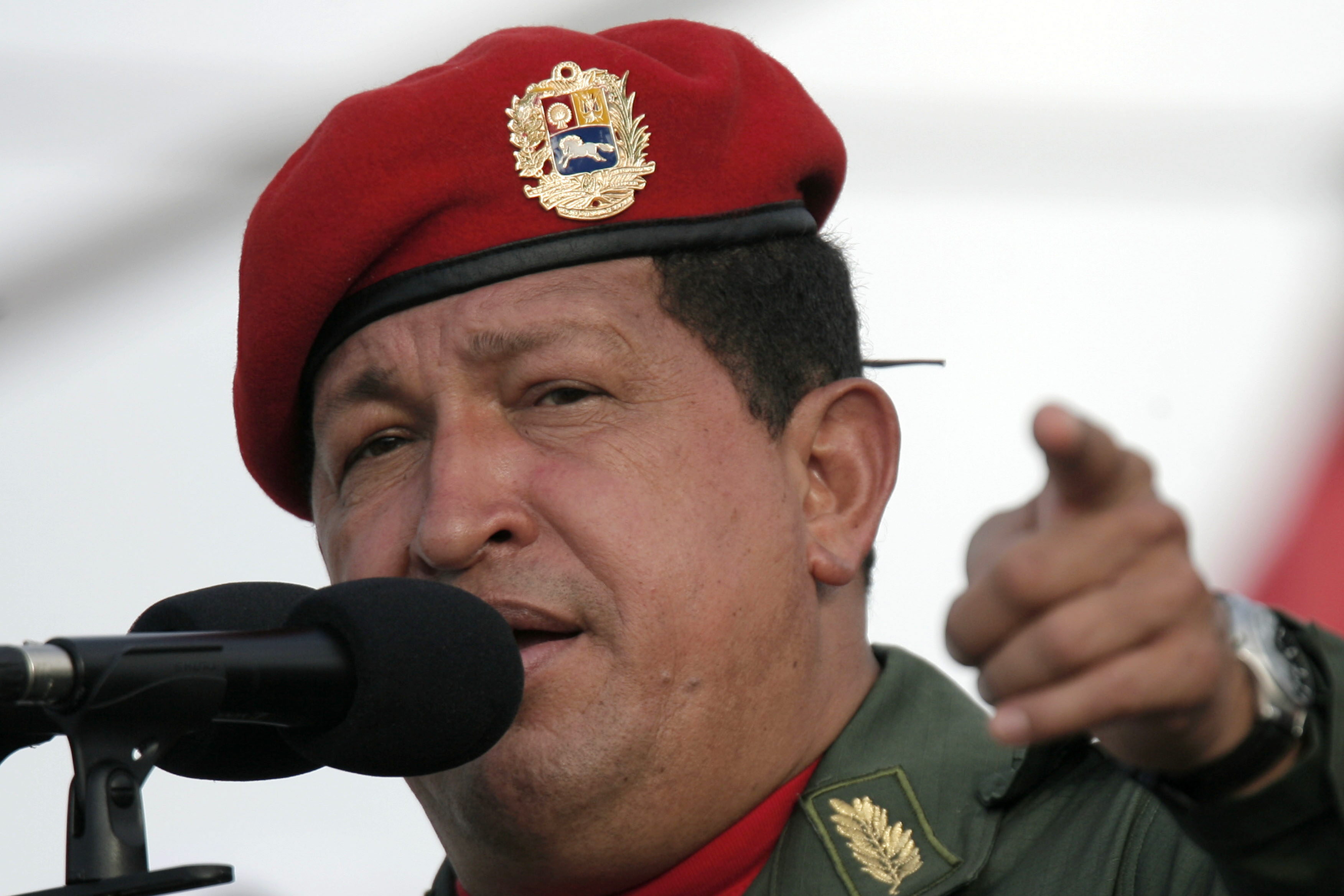 a-red-salute-to-comrade-hugo-chavez-red-youth